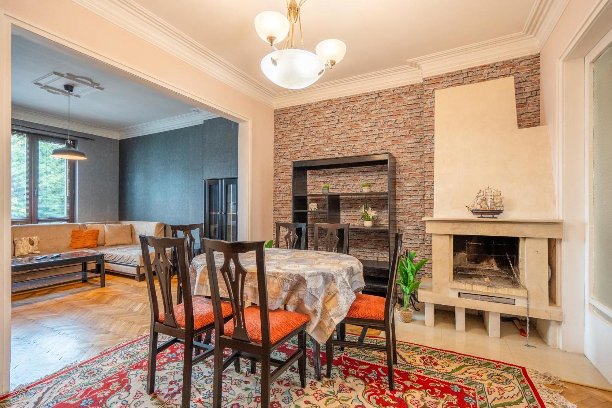 Appartamento 2bdr Retro Coziness
