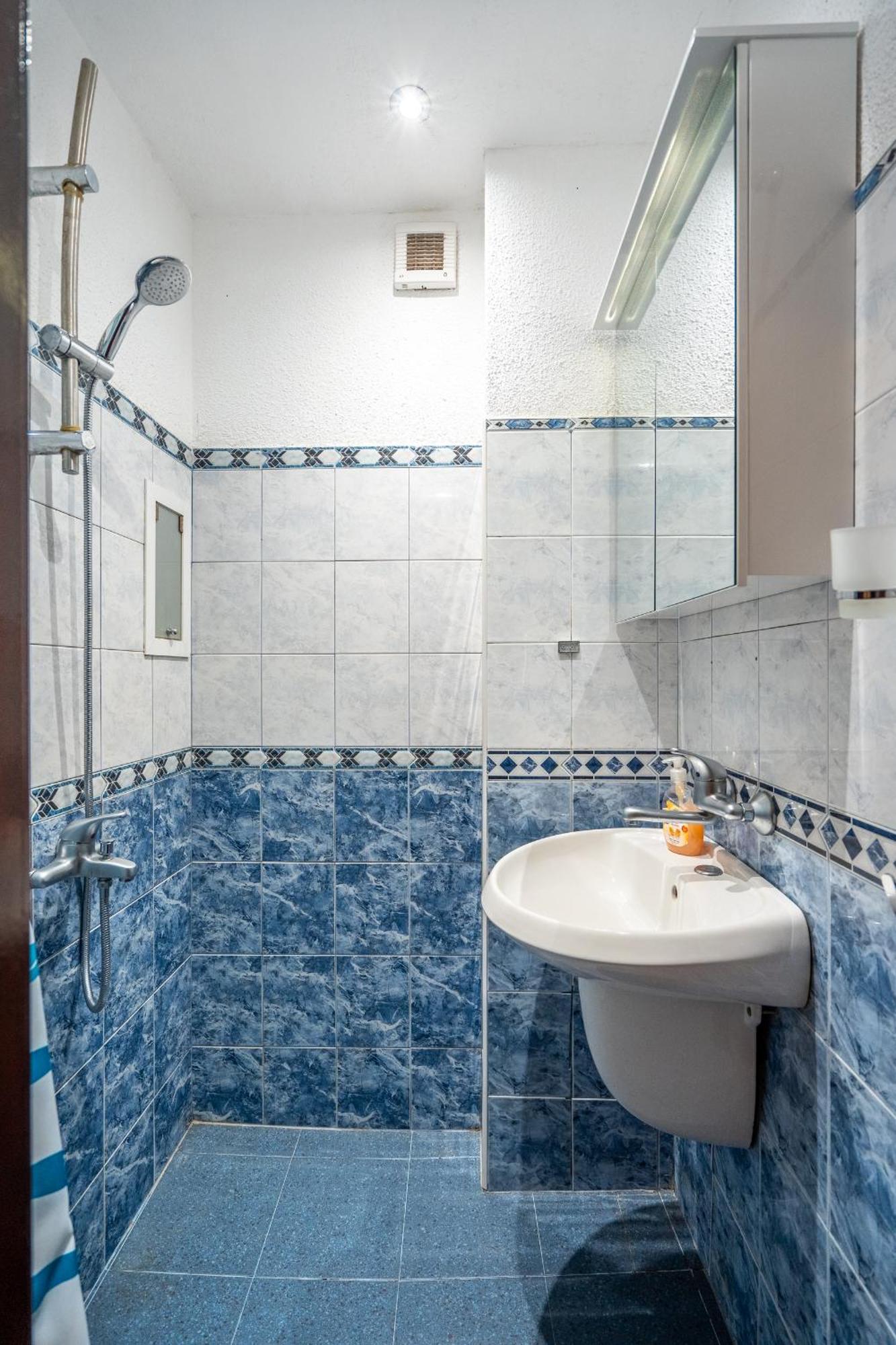 2bdr Retro Coziness Apartment Sofia