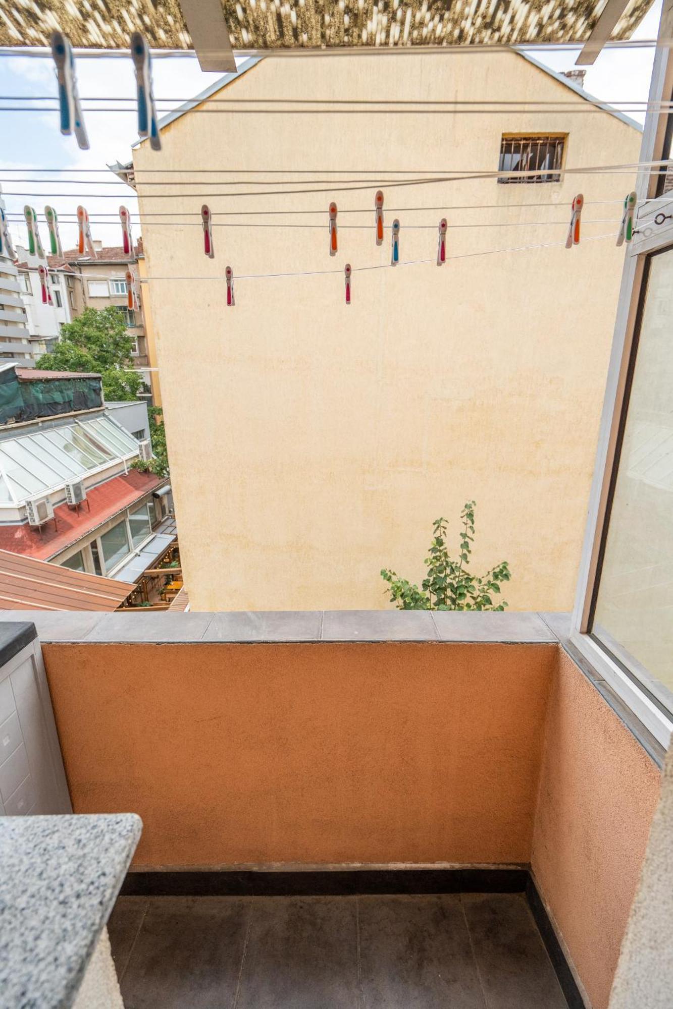 2bdr Retro Coziness Apartment Sofia
