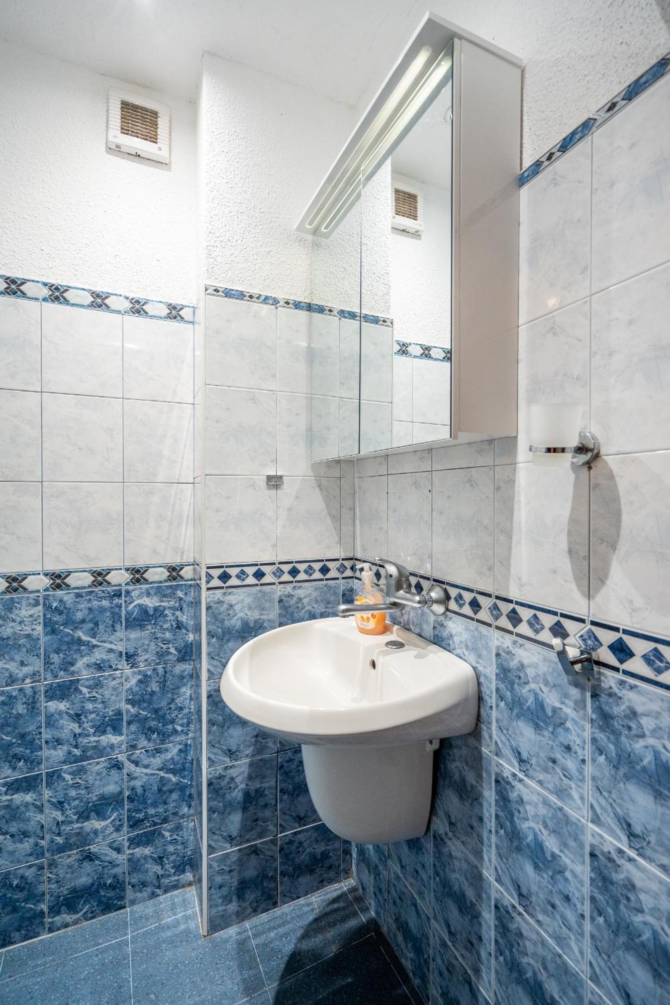 2bdr Retro Coziness Apartment